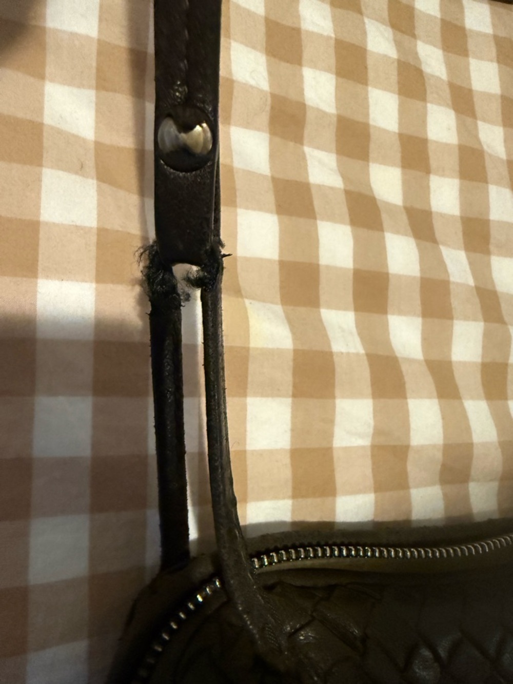 Bottega Vinette woven crossbody black (looks dark brown though!) - Picture 7 of 11